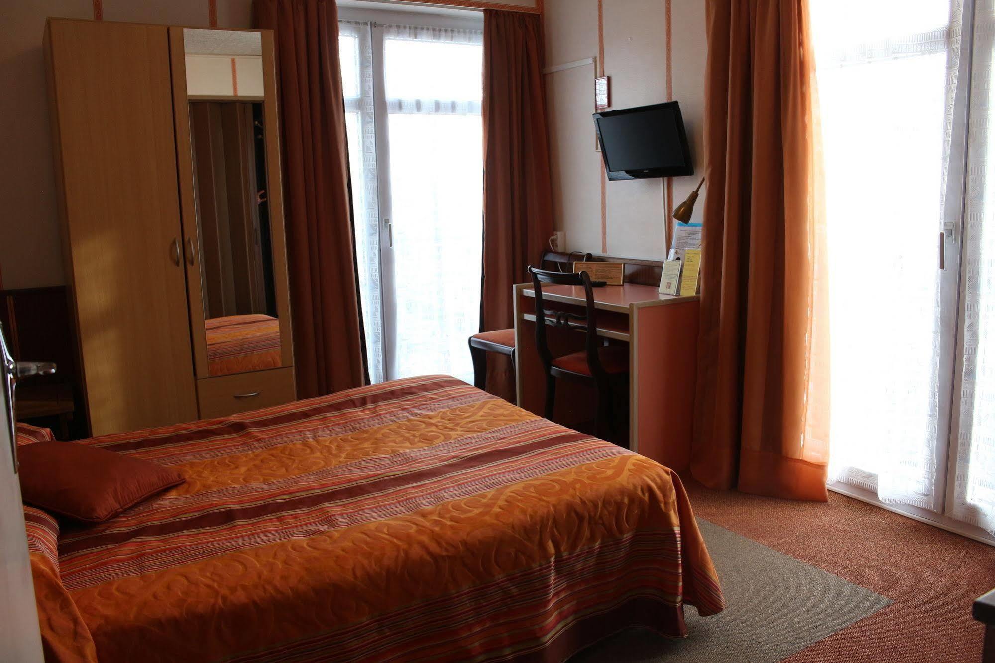 Citotel Le France Редон Экстерьер фото